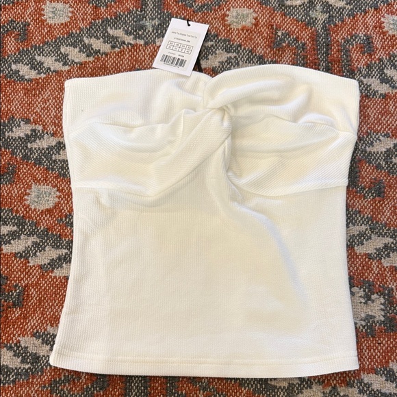 NWT Showpo Jelena Strapless Top - Picture 3 of 6